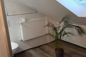 Schönes freistehendes Haus in bester sonniger Lage mit sechs Zimmern im Zollernalbkreis, Meßstetten – Die vollständige Adresse der Immobilie erhältst du vom Anbieter., 72469 Meßstetten – Vorschaubild 8
