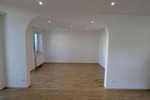 Schöne helle 2,5-Zimmer-Wohnung mit Balkon, Einbauküche und Hobbyraum – Schillerstraße 10, 91074 Herzogenaurach – Vorschaubild 7