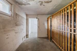 Renovierungsbedürftige 3-Zimmer-Etagenwohnung im gepflegten Gemeinschaftseigentum ohne Aufzug! – Die vollständige Adresse der Immobilie erhältst du vom Anbieter., 81243 Aubing-Süd, München – Vorschaubild 10