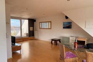 Lörick: Sonnige 2-Zimmer-Dachwohnung mit Loggia, bezugsfrei – Die vollständige Adresse der Immobilie erhältst du vom Anbieter., 40547 Lörick, Düsseldorf – Vorschaubild 4