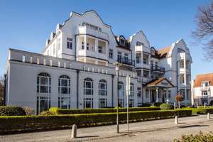 3 Zimmer-Wohnung in 1. Reihe