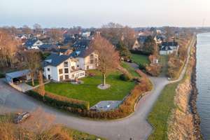 Einmaliger 180° Wasserblick auf 3 Ebenen!
Traumhaus am Nord-Ostsee-Kanal! – Die vollständige Adresse der Immobilie erhältst du vom Anbieter., 24790 Schacht-Audorf – Vorschaubild 82