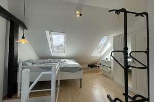 Freistehend! Charmante Maisonettewohnung – Wohnen nahe dem Nerotal! – Stiftstraße 21, 65183 Mitte, Wiesbaden – Vorschaubild 11