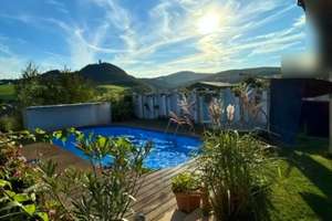 Exklusiver Rückzugsort: Haus mit Pool & unverbaubarem Burgblick – Die vollständige Adresse der Immobilie erhältst du vom Anbieter., 56651 Niederdürenbach – Vorschaubild 3