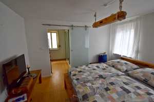 Freistehendes Einfamilienhaus mit kleinem Garten, in ruhiger Wohnlage nahe zum Stadtzentrum – Göppingen (Kreis) – Vorschaubild 11