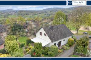 Wohnglück im Woogtal: Freistehendes Familienhaus mit Einliegerwohnung und geringem Energiebedarf – Die vollständige Adresse der Immobilie erhältst du vom Anbieter., 61462 Königstein im Taunus – Vorschaubild 1