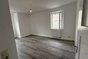 Provisionsfrei, sonnige und sanierte 3,5-Zimmer-Wohnung in bester Lage in Augsburg-Pfersee – Die vollständige Adresse der Immobilie erhältst du vom Anbieter., 86157 Pfersee-Süd, Augsburg – Vorschaubild 9