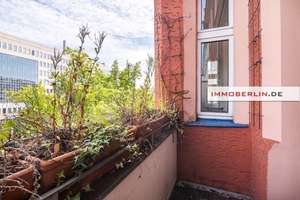 IMMOBERLIN.DE - Charmante Altbauwohnung mit Balkon in exzellentem Zustand am Park – Die vollständige Adresse der Immobilie erhältst du vom Anbieter., 10967 Neukölln (Ortsteil), Berlin – Vorschaubild 4