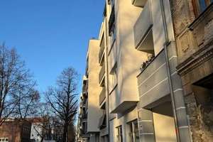 4-Zimmer-Wohnung mit 2 Bädern und Süd-Balkon mit Fernsehturmblick – Charlottenburger Str. 47, 13086 Weißensee, Berlin – Vorschaubild 2