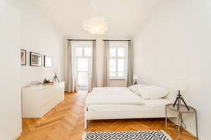 Toplage: Zehdenicker Straße - 2-Zimmer-Stuckaltbauwohnung: ruhig gelegen und dennoch zentral! – Die vollständige Adresse der Immobilie erhältst du vom Anbieter., 10119 Prenzlauer Berg, Berlin – Vorschaubild 8