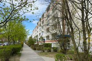 attraktive Kapitalanlage im grünen Marzahn - Eigentumswohnung mit Balkon vermietet – Die vollständige Adresse der Immobilie erhältst du vom Anbieter., 12685 Marzahn, Berlin – Vorschaubild 2