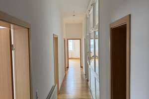 Exklusive Altbauwohnung: 5 Zimmer & 120 m² – urbanes Wohnen mitten in der Innenstadt – Langgasse 12, 65183 Mitte, Wiesbaden – Vorschaubild 2