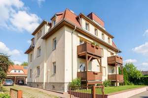+++ Balkonblick über den Plauenschen Grund! Modernisierte 2-Zimmer-Wohnung mit Stellplatz +++ – Die vollständige Adresse der Immobilie erhältst du vom Anbieter., 1187 Naußlitz, Dresden – Vorschaubild 2