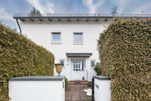 Doppelhaushälfte mit großzügigem Grundstück, Gartenidylle und Entwicklungsperspektive – Die vollständige Adresse der Immobilie erhältst du vom Anbieter., 81247 Obermenzing, München – Vorschaubild 15