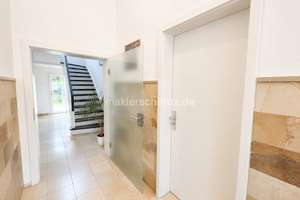 ALTBAU-CHARME AUSSEN, MODERNER WOHNKOMFORT INNEN – DREI WOHNEINHEITEN & PARKÄHNLICHER GARTEN – Die vollständige Adresse der Immobilie erhältst du vom Anbieter., 41061 Gladbach, Mönchengladbach – Vorschaubild 22