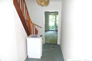 Familienfreundliches Reihenhaus, Vollkeller, Balkon, großer Garten in ruhiger Lage & Garage – Die vollständige Adresse der Immobilie erhältst du vom Anbieter., 28259 Sodenmatt, Bremen – Vorschaubild 2