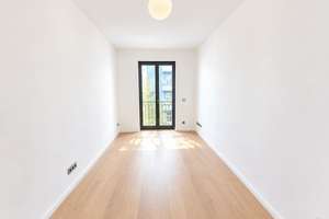 Moderne 2-Zimmer-Wohnung mit Sonnenbalkon! Open House 26.09. nach Absprache! – 10245 Friedrichshain, Berlin – Vorschaubild 3