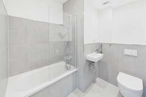 Sanierte 3-Zi.-Wohnung mit Balkon, En-Suite-Bad und Garage in Düsseldorf-Düsseltal - Provisionsfrei! – Die vollständige Adresse der Immobilie erhältst du vom Anbieter., 40239 Düsseltal, Düsseldorf – Vorschaubild 11