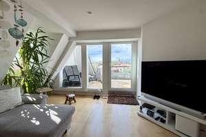 Urbanes Lebensgefühl: Großzügiges Penthouse in zentraler Lage