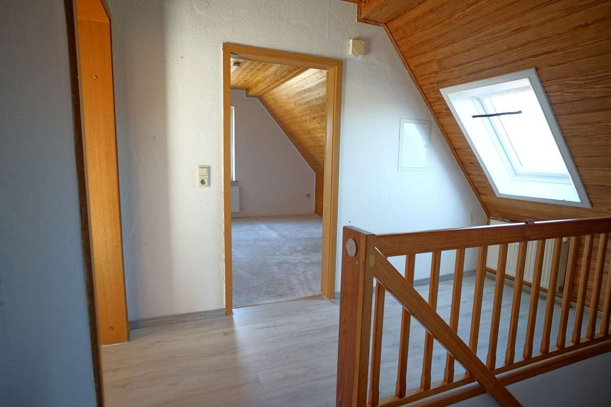 Immobilie in Schiffdorf - Volksbank Immobilien:
Einfamilienhaus mit Einliegerwohnung auf herrlichem Grundstück - Bild 15