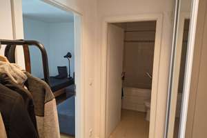  Ruhige und helle 1-Zimmer-Wohnung mit Balkon  in Bogenhausen für 6 Monate zur Untermiete – Die vollständige Adresse der Immobilie erhältst du vom Anbieter., 81925 Johanneskirchen, München – Vorschaubild 3