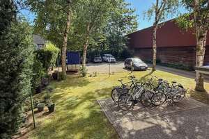 Stilvoll sanierte 2-Zimmer-Wohnung mit Stellplatz in innenstadtnaher Lage – Juliusstr. 25, 38118 Westliches Ringgebiet, Braunschweig – Vorschaubild 2