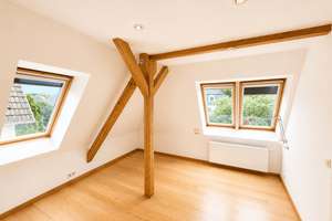 Großzügige Wohnung über zwei Ebenen in Düsternbrook – Die vollständige Adresse der Immobilie erhältst du vom Anbieter., 24105 Düsternbrook, Kiel – Vorschaubild 3