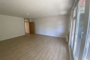 Erfurt* Karree am Südpark* renovierte große 1 Zimmer-Wohnung mit Balkon* sep. Küche* Wannenbad* – Otto-Knöpfer-Strasse 6, 99096 Daberstedt, Erfurt – Vorschaubild 2