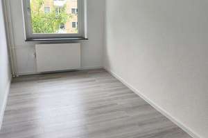 Hannover-Marienwerder TOPLAGE: sanierte 3 Zimmer Wohnung 1. OG mit schöner Loggia ! – Die vollständige Adresse der Immobilie erhältst du vom Anbieter., 30419 Marienwerder, Hannover – Vorschaubild 6