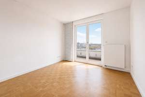 PENTHOUSE + PLATZLAGE & SEEBLICK AM ENGELBECKEN + SPEKTAKULÄRES PANORAMA IM 7. OG + GARTEN + TG´s – Die vollständige Adresse der Immobilie erhältst du vom Anbieter., 10179 Mitte (Ortsteil), Berlin – Vorschaubild 4