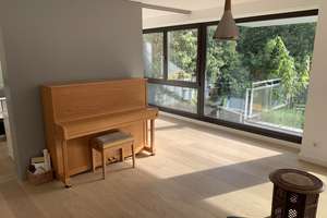 Freundliche 6-Raum-Maisonette-Wohnung mit EBK und Balkon in Mörsenbroich – Gerhart-Hauptmann-Str. 7, 40470 Mörsenbroich, Düsseldorf – Vorschaubild 2