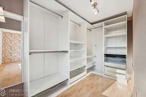 Einziehen & wohlfühlen! 143m² Wohnfläche + 99m² beheizte Nutzfläche sorgen für reichlich Platz – Die vollständige Adresse der Immobilie erhältst du vom Anbieter., 41462 Furth Nord, Neuss – Vorschaubild 11