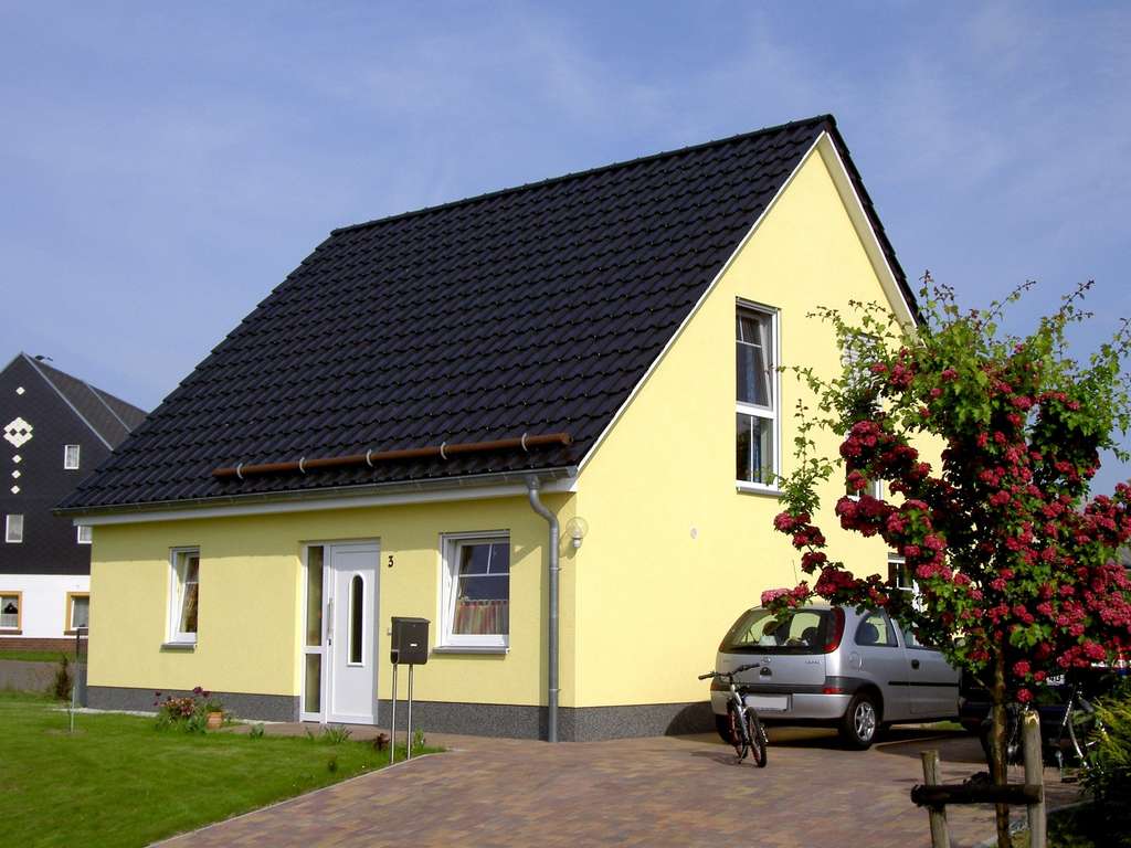 Immobilie in Jesewitz - Grundstücks-Preis inkl.!! u.a.m. FBHz., L/W-Wärmepumpe, Ton-Dachsteine, etc., Grundriss frei! - Bild 0