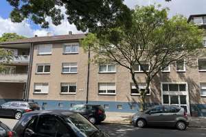 ~ Ruhige und familienfreundliche 3-Raum-Wohnung für Individualisten zum selber renovieren~