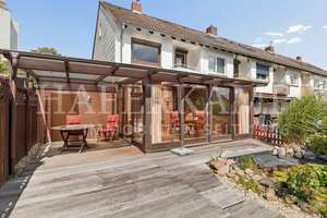 Endreihenhaus mit Garage u. Wintergarten