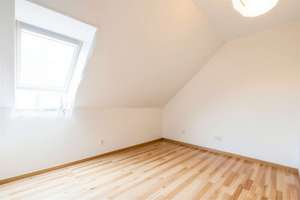+++ Sehr gepflegte 2-Zimmer-Wohnung mit Dachterrasse, Fußbodenheizung und TG-Stellplatz +++ – Die vollständige Adresse der Immobilie erhältst du vom Anbieter., 1156 Gompitz, Dresden – Vorschaubild 13