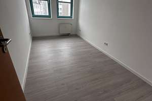 DREIRAUMWOHNUNG MIT AUFZUG, GÄSTE-WC, NEUER VINYLBODEN, FREI AB SOFORT – Melanchthonstraße 7, 1099 Innere Neustadt, Dresden – Vorschaubild 6
