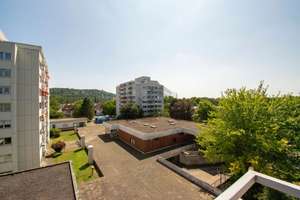 Modernisierte 2-Zimmer-Wohnung mit 2 Loggien, Aufzug, lichtdurchflutet & Weitblick in Grötzingen – Die vollständige Adresse der Immobilie erhältst du vom Anbieter., 76229 Grötzingen, Karlsruhe – Vorschaubild 10