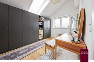 Schönberg: Exklusive 5-Zi.-Maisonette mit Dachterrasse, EBK mit Kochinsel & Parkett +++ – Parasolstraße 29, 70599 Schönberg, Stuttgart – Vorschaubild 26