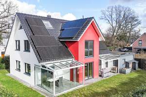 Modernes Einfamilienhaus mit Kapitänsgiebel und großem Garten in ruhiger Sackgassenlage – Die vollständige Adresse der Immobilie erhältst du vom Anbieter., 25451 Quickborn – Vorschaubild 2