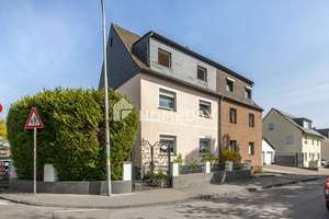Ihre Suche hat ein Ende!
Ideal geschnittene Doppelhaushälfte für die große Familie – Die vollständige Adresse der Immobilie erhältst du vom Anbieter., 51381 Quettingen, Leverkusen – Vorschaubild 1
