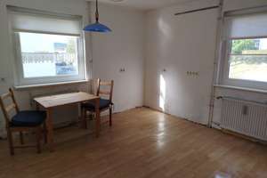 Raum für Familienleben – Reiheneckhaus mit fünf Schlafzimmern und Terrasse – 38259 Salzgitter-Bad, Salzgitter – Vorschaubild 2
