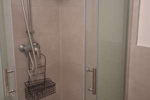  Voll möbliertes 1-Zimmer-Apartment (24 m²) in Augsburg-Lechhausen! – Derchinger Straße 85b, 86165 Lechhausen-Ost, Augsburg – Vorschaubild 3