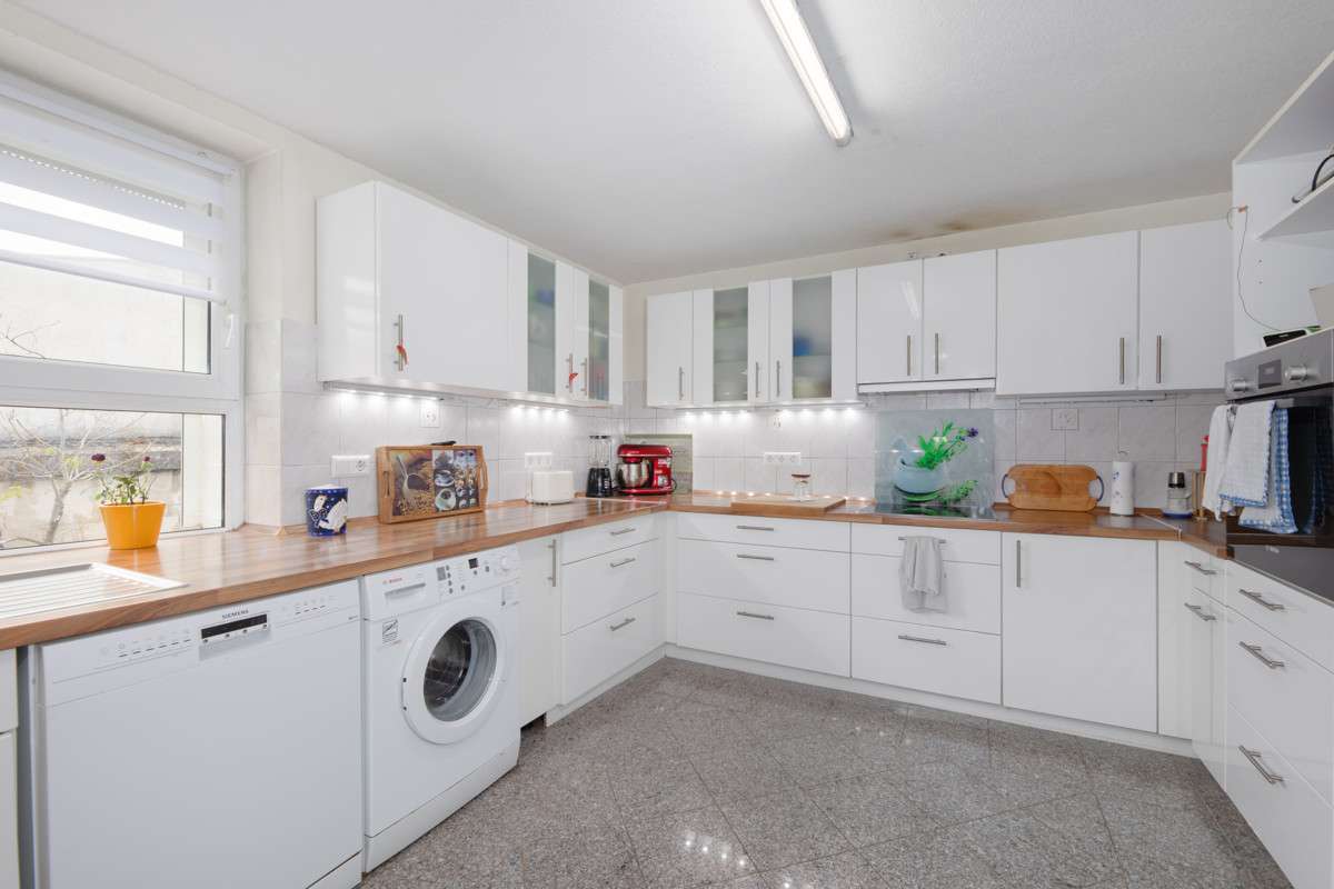 Immobilie in Dettenheim - Einfamilienhaus mit großem Garten in ruhiger Lage von Dettenheim - Bild 9