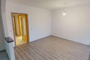 Großzügige Erdgeschosswohnung mit Badewanne – Die vollständige Adresse der Immobilie erhältst du vom Anbieter., 42659 Solingen-Mitte, Solingen – Vorschaubild 3