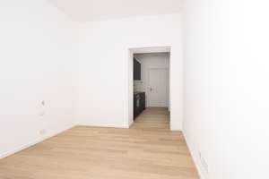 STADT / LOFT / STUDIO / APARTMENT im DENKMAL "HAUS MÜHLBACH". Küche / Terrasse – Am Neudeck 12, 81541 Untere Au, München – Vorschaubild 5