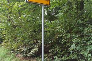 S-Frauenkopf: Helle, ruhige 2 Zi.-DG-Whg., ca. 70 qm Wfl., Loggia, EBK, Waschtrockner, Pkw-Platz – Die vollständige Adresse der Immobilie erhältst du vom Anbieter., 70184 Frauenkopf, Stuttgart – Vorschaubild 2
