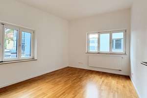 Modern-saniertes  Einfamilienhaus  mit hochwertiger Ausstattung – Die vollständige Adresse der Immobilie erhältst du vom Anbieter., 84034 Nikola, Landshut – Vorschaubild 17