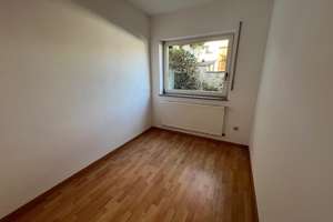 Ländlich und doch stadtnah:
Zweifamilienhaus mit zwei Garagen – Die vollständige Adresse der Immobilie erhältst du vom Anbieter., 65207 Breckenheim, Wiesbaden – Vorschaubild 10