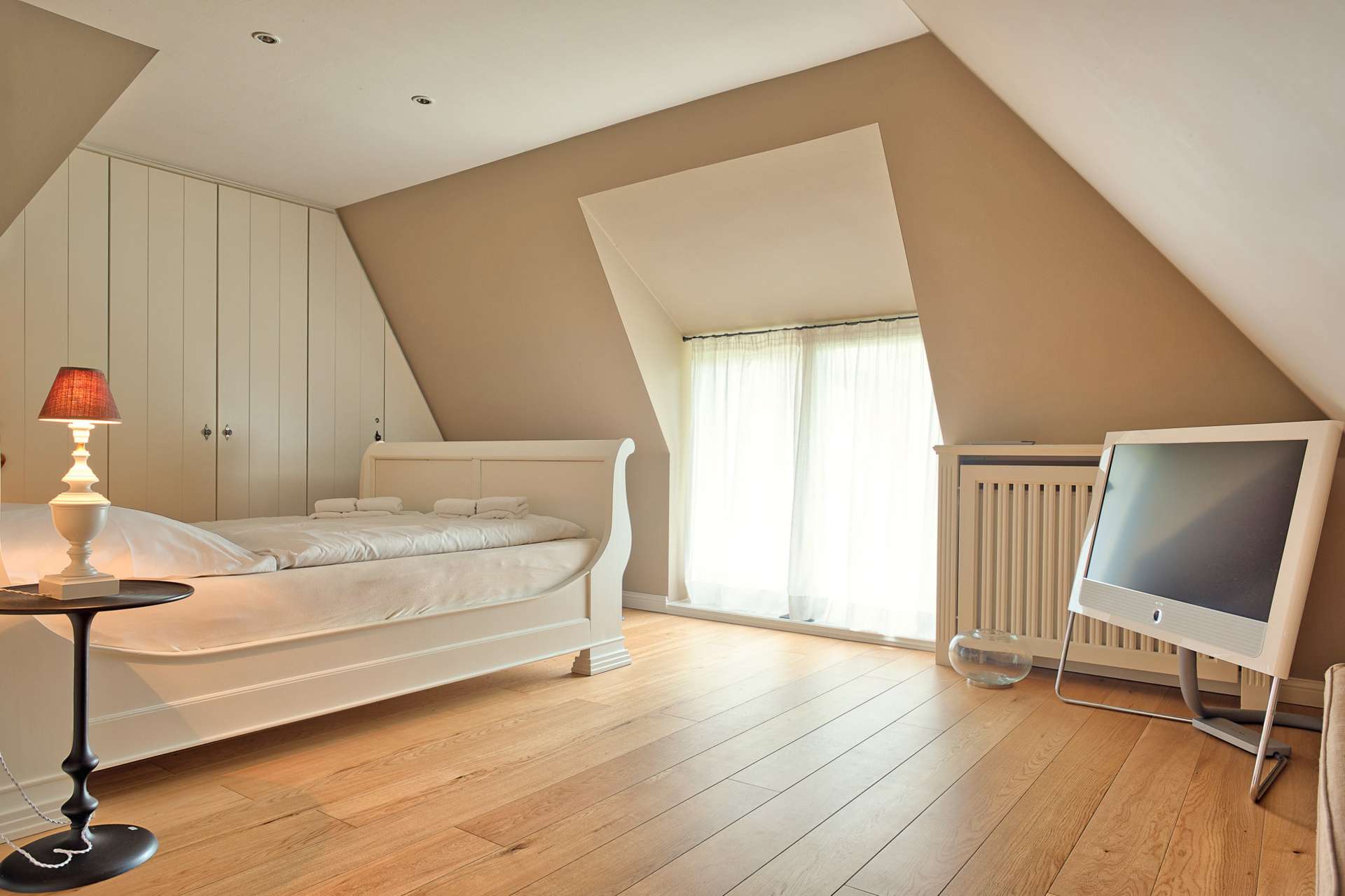 Immobilie in Wrixum - Ein Kapitänshaus unter Reet – klassisch geprägt, modern gestaltet - Bild 6